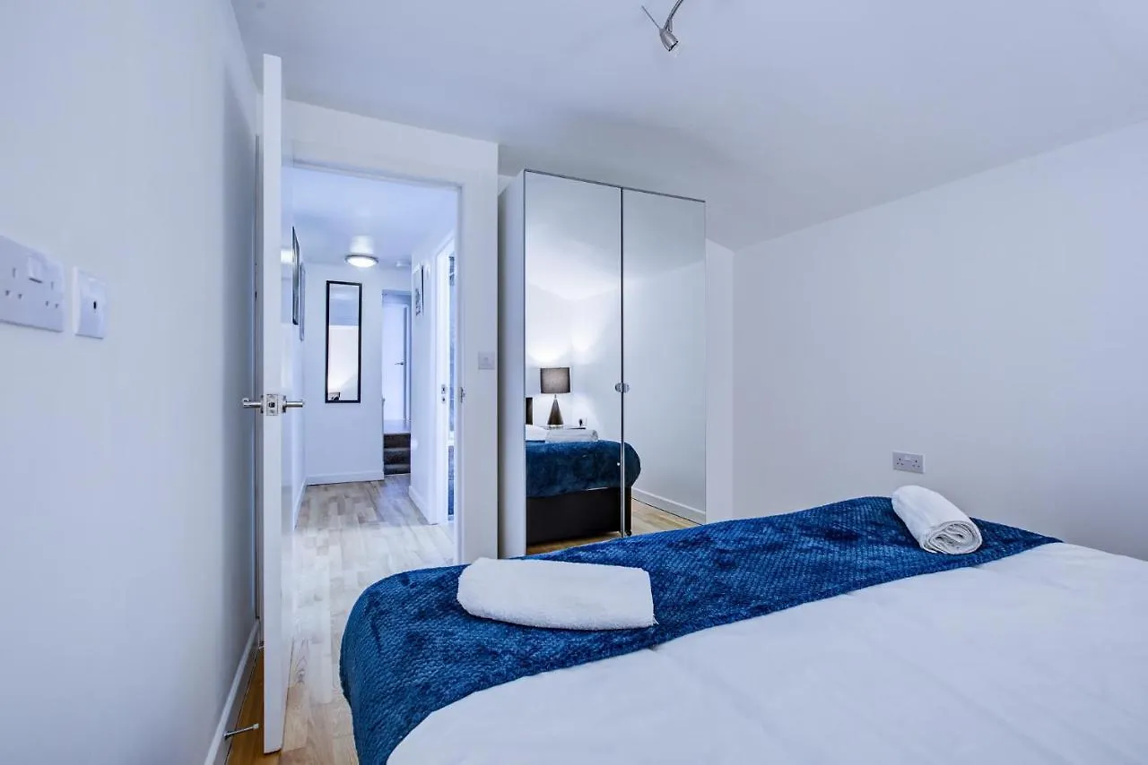 Peckham Plaza Apartment London
