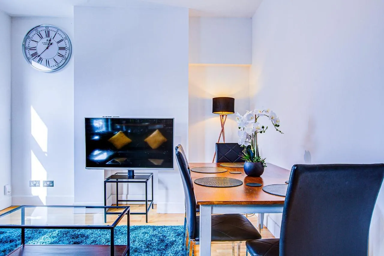 Peckham Plaza Apartment London
